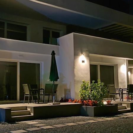 Aquarama Suites Nea Iraklitsa Εξωτερικό φωτογραφία